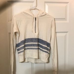 cropped hoodie